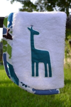 giraffe hooded towel