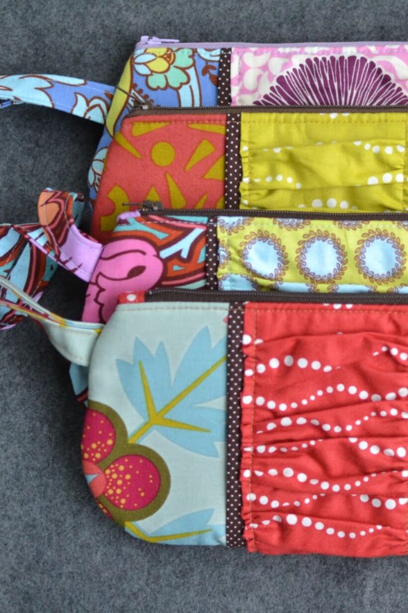 craft fair gilrfriend clutch