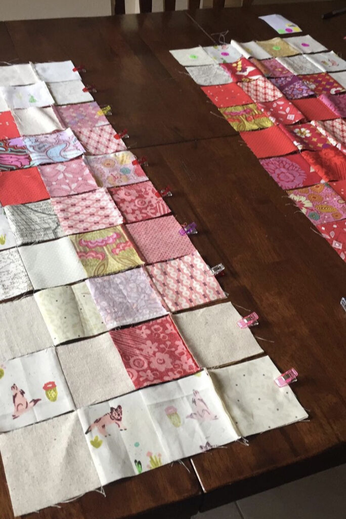 Whole Quilt Chain Piecing Tutorial: Pixel Heart Quilt - Blue Susan Makes