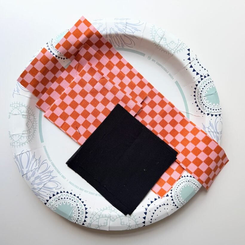 Organization tip: Quilt squares for one block stacked on a paper plate
